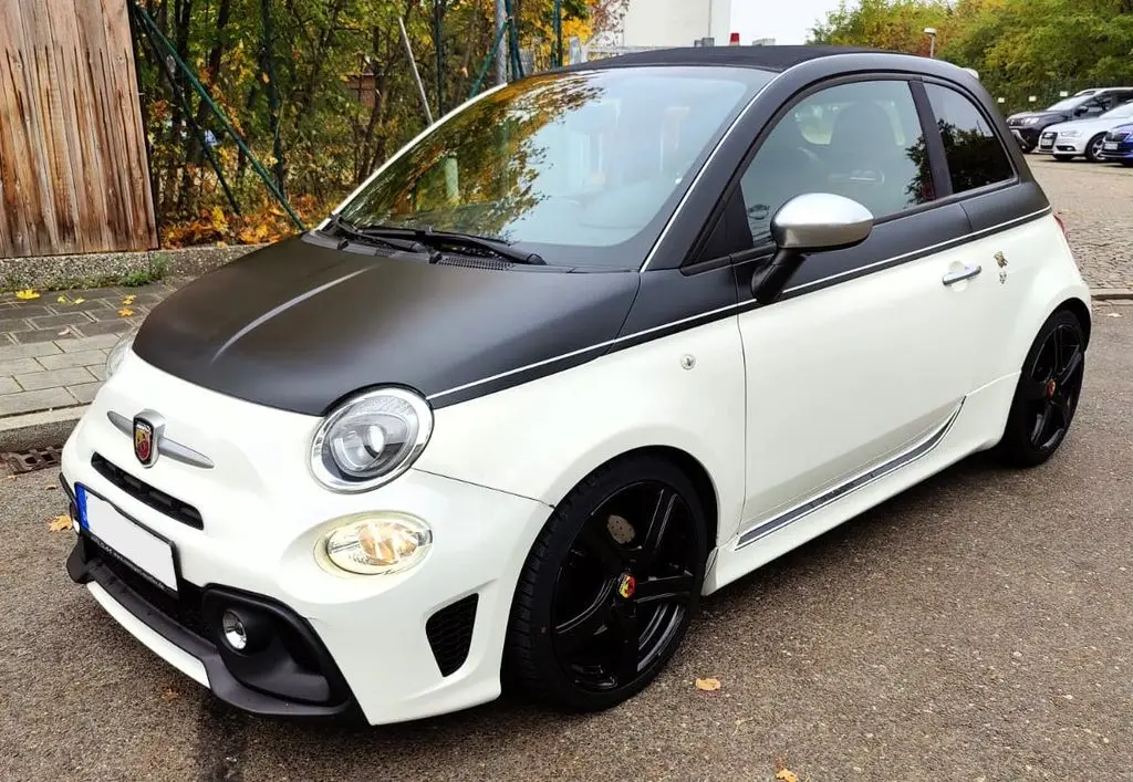 Photo 1 : Abarth 500 2016 Essence