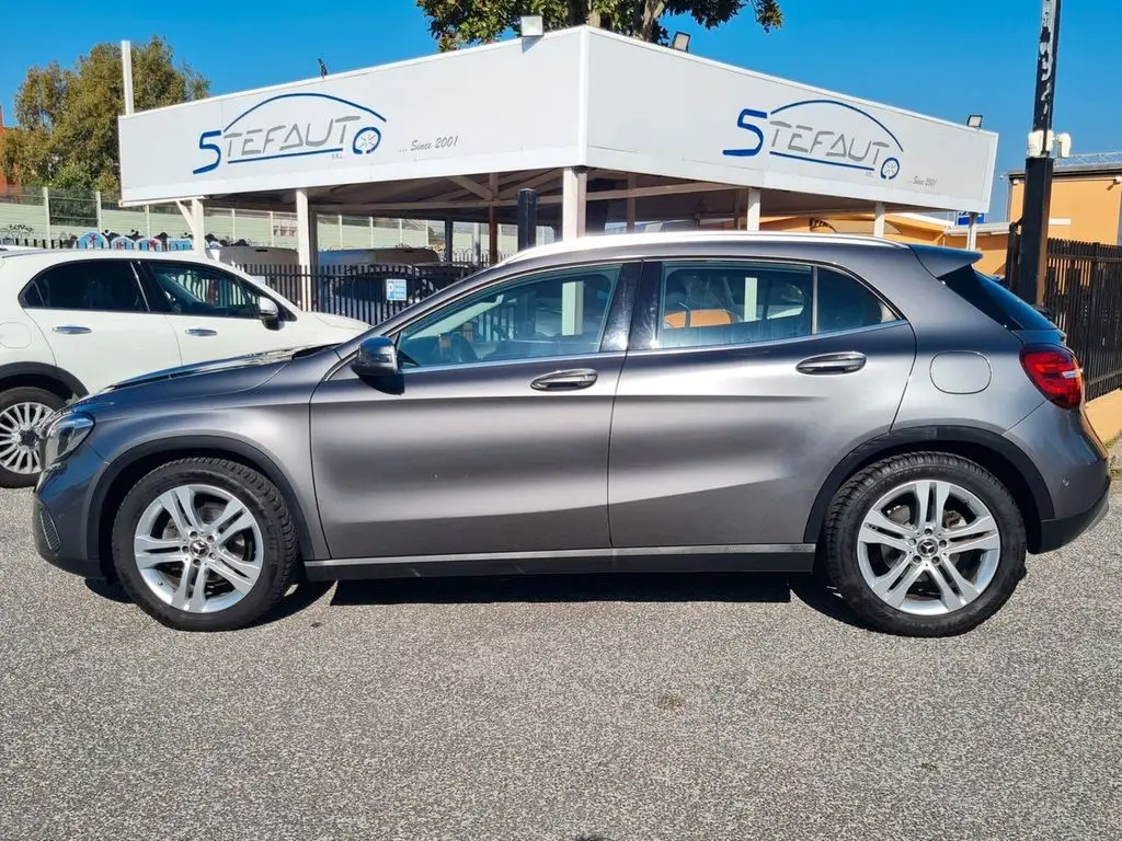 Photo 1 : Mercedes-benz Classe Gla 2019 Essence