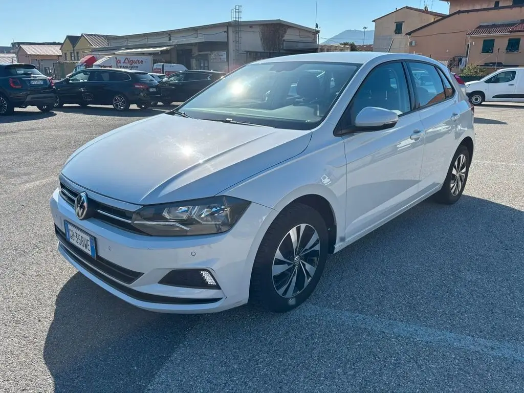 Photo 1 : Volkswagen Polo 2020 Essence