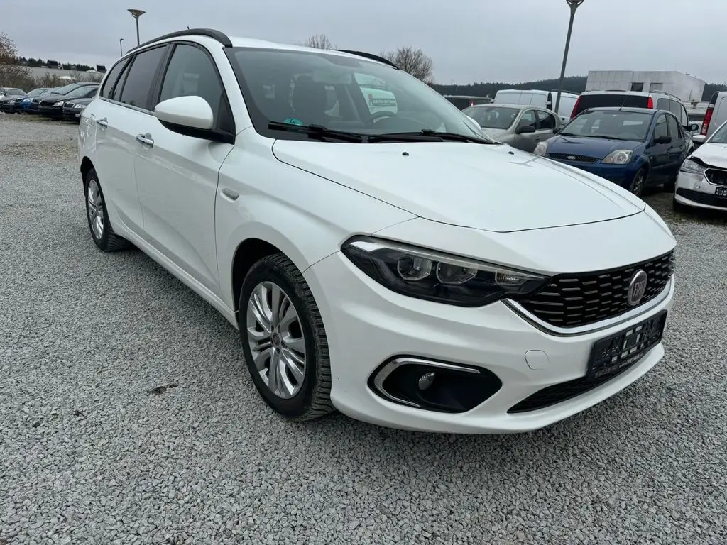 Photo 1 : Fiat Tipo 2017 Diesel