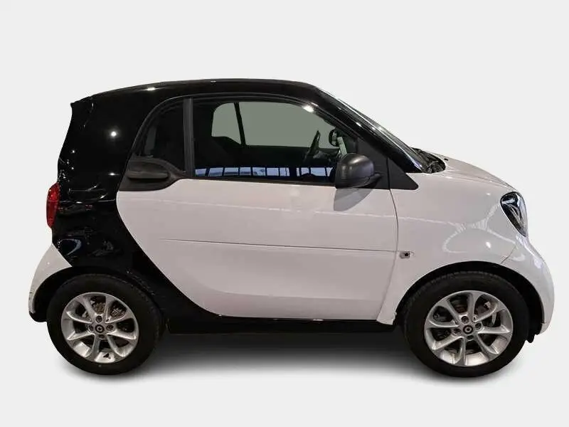 Photo 1 : Smart Fortwo 2019 Essence