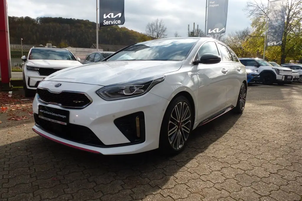 Photo 1 : Kia Proceed 2021 Essence