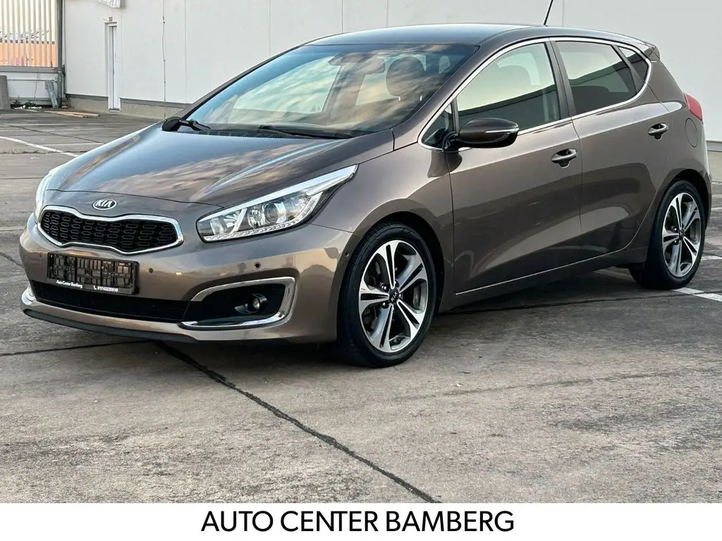 Photo 1 : Kia Ceed 2015 Essence