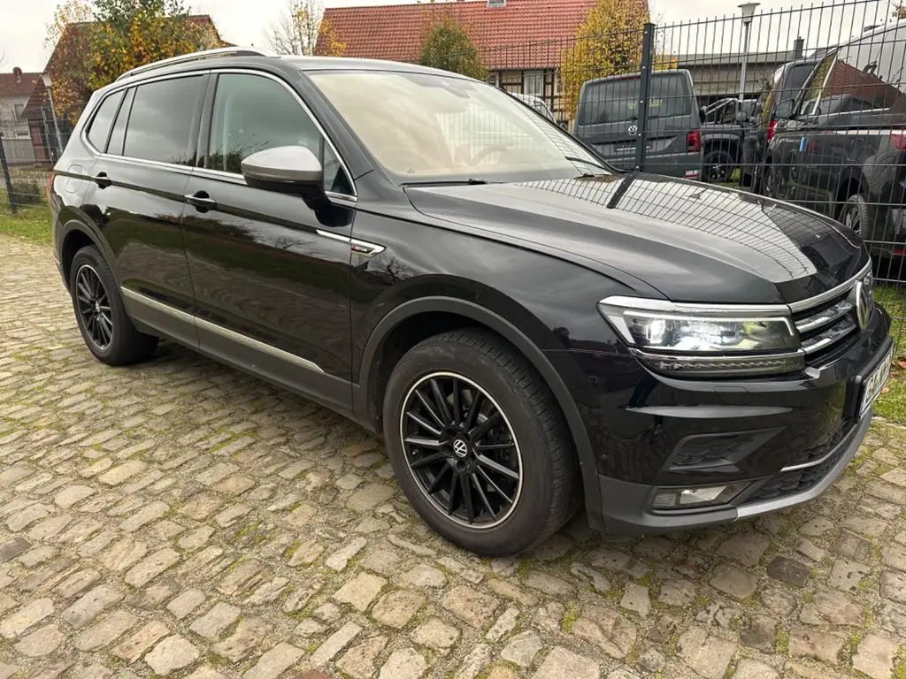 Photo 1 : Volkswagen Tiguan 2019 Diesel