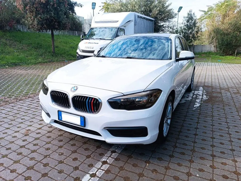 Photo 1 : Bmw Serie 1 2018 Petrol