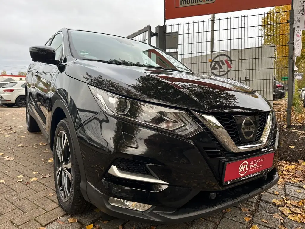 Photo 1 : Nissan Qashqai 2017 Essence