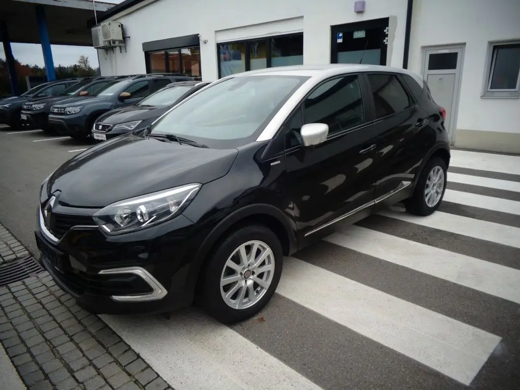 Photo 1 : Renault Captur 2018 Petrol