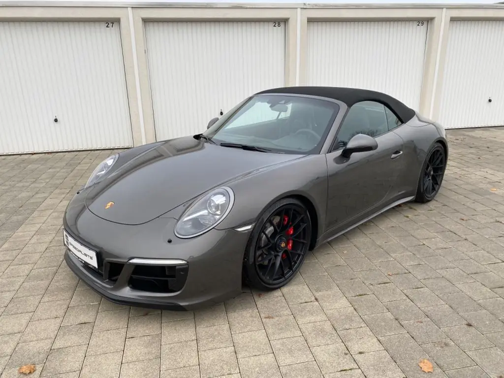 Photo 1 : Porsche 991 2018 Essence