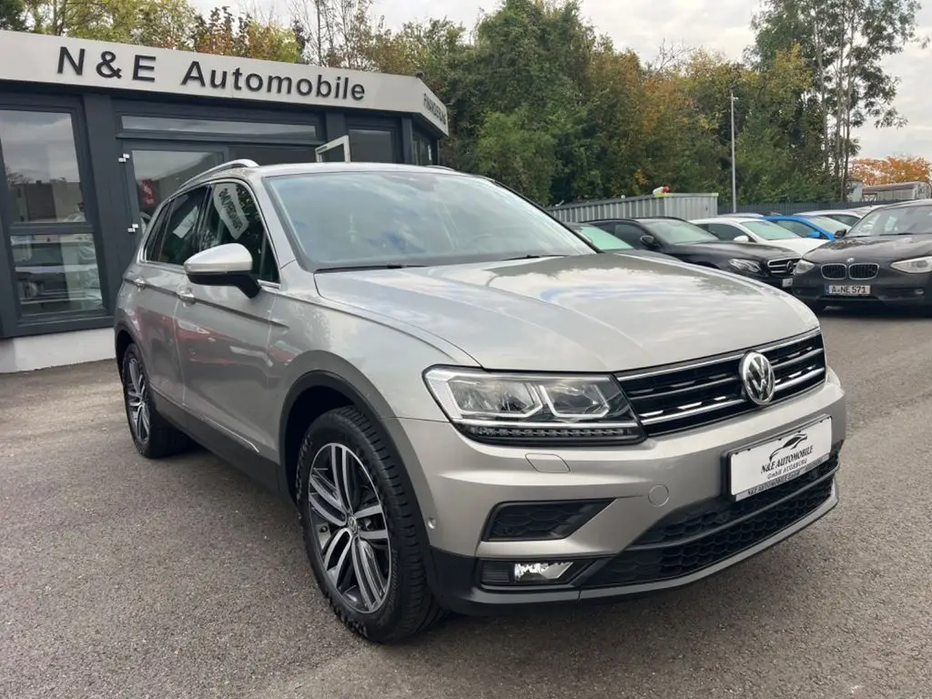 Photo 1 : Volkswagen Tiguan 2017 Essence