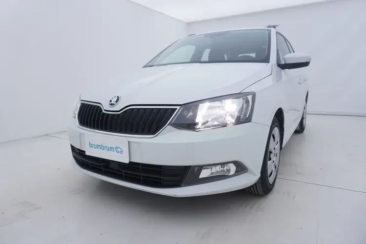 Photo 1 : Skoda Fabia 2017 Diesel