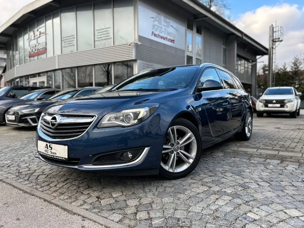 Photo 1 : Opel Insignia 2017 Petrol