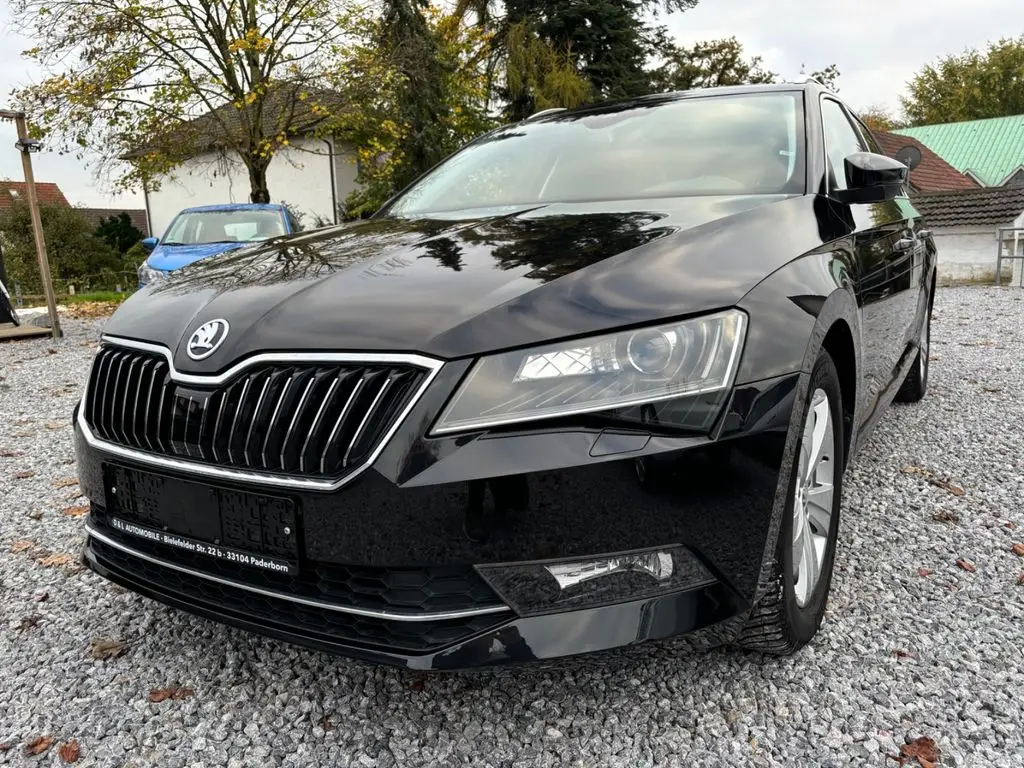 Photo 1 : Skoda Superb 2018 Essence