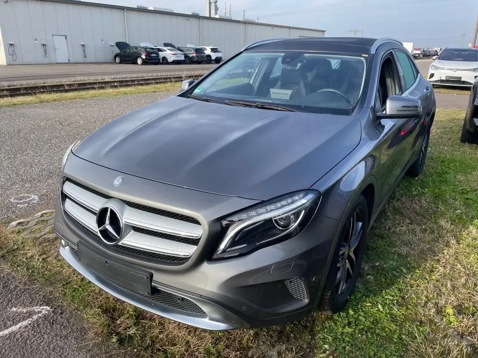 Photo 1 : Mercedes-benz Classe Gla 2016 Essence