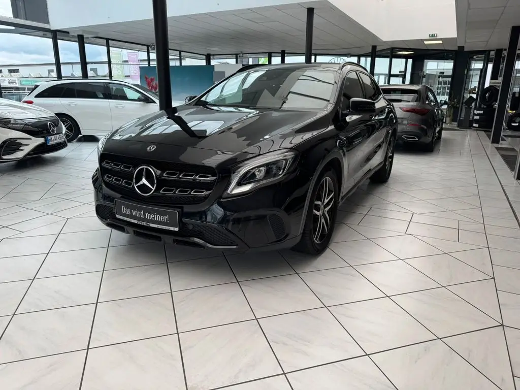 Photo 1 : Mercedes-benz Classe Gla 2019 Petrol