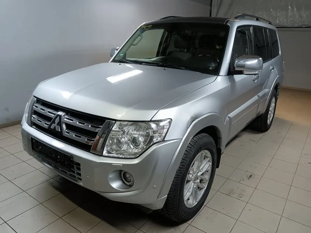 Photo 1 : Mitsubishi Pajero 2015 Diesel