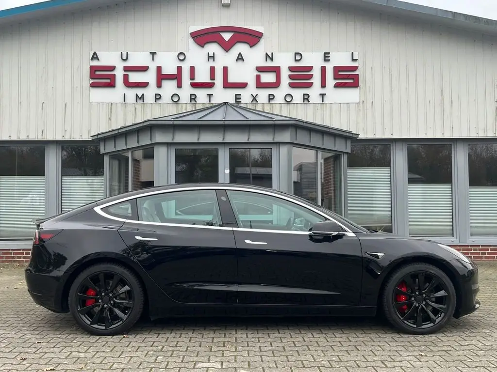 Photo 1 : Tesla Model 3 2019 Not specified