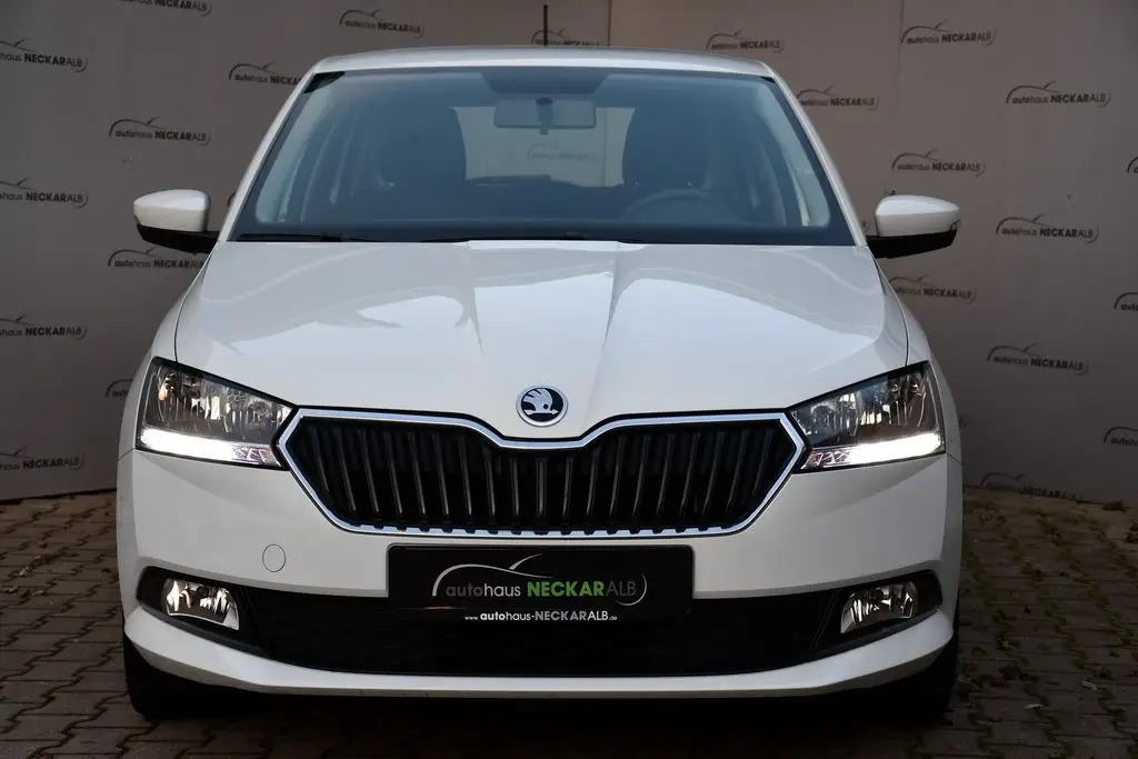 Photo 1 : Skoda Fabia 2020 Petrol