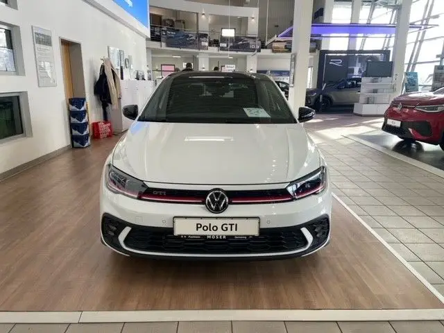 Photo 1 : Volkswagen Polo 2022 Essence