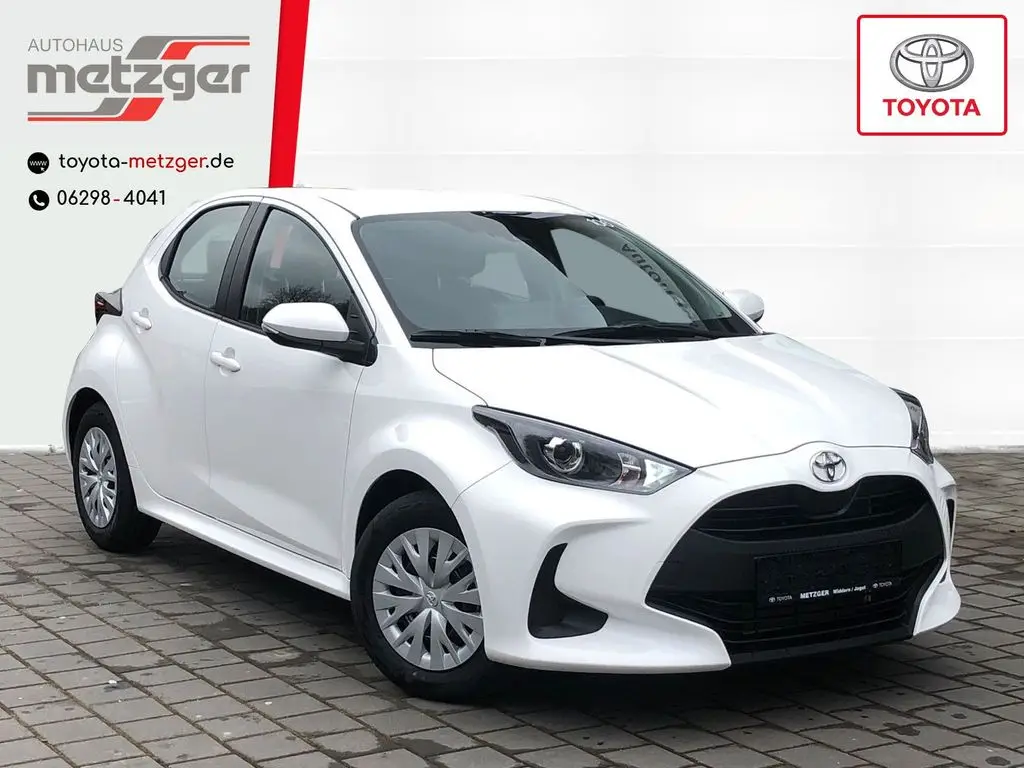 Photo 1 : Toyota Yaris 2023 Petrol