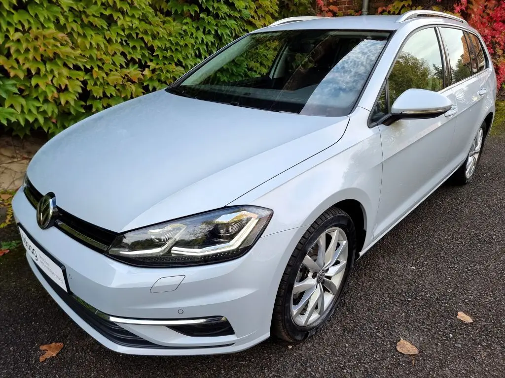 Photo 1 : Volkswagen Golf 2017 Petrol