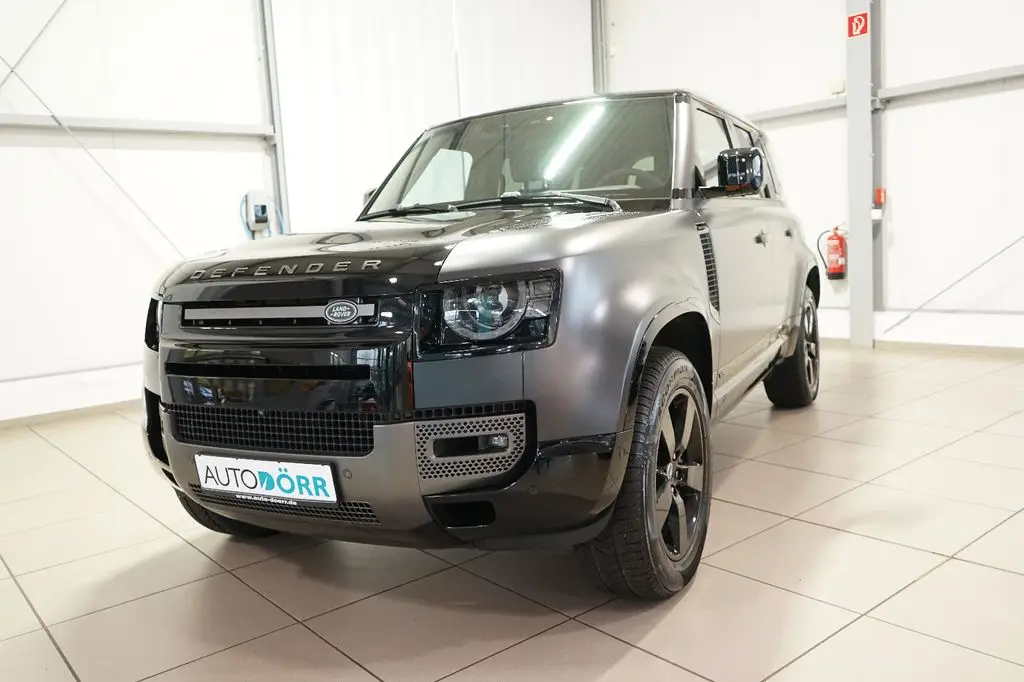 Photo 1 : Land Rover Defender 2023 Petrol