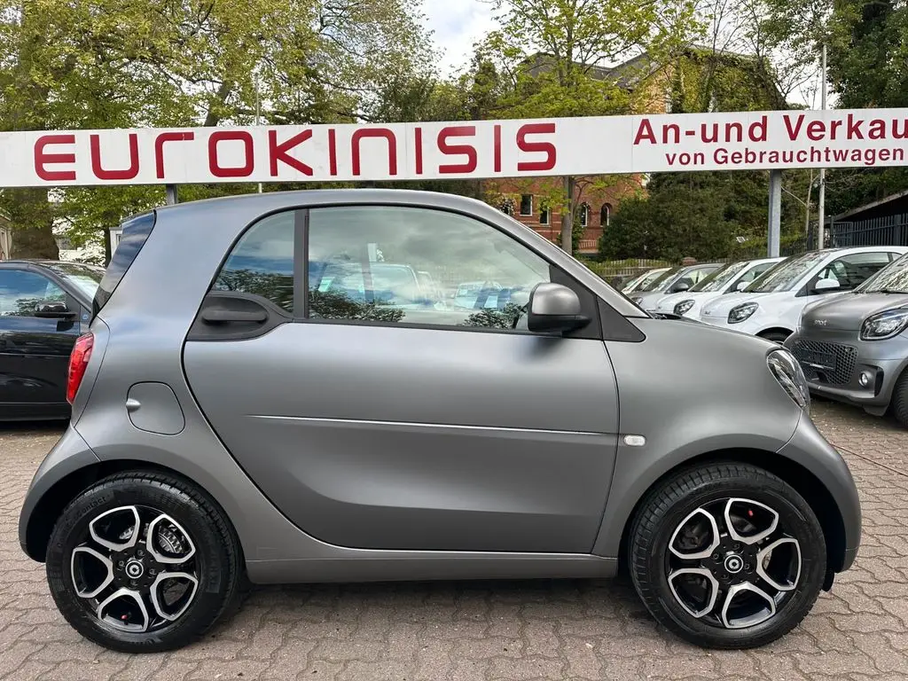 Photo 1 : Smart Fortwo 2018 Petrol