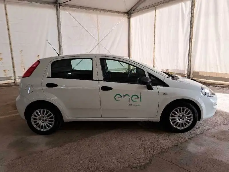 Photo 1 : Fiat Punto 2018 Diesel