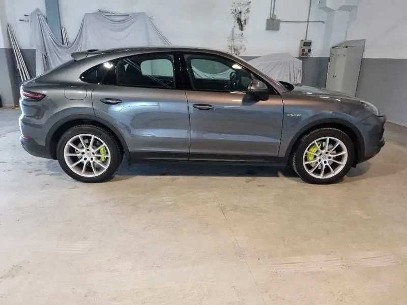 Photo 1 : Porsche Cayenne 2021 Hybrid