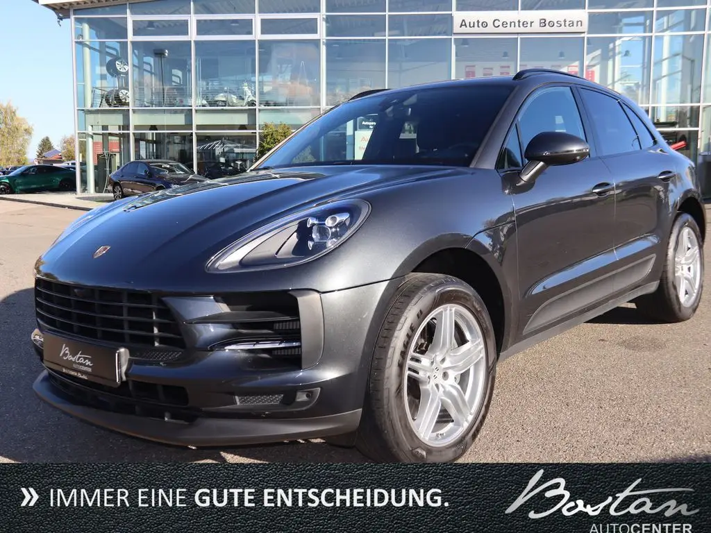 Photo 1 : Porsche Macan 2019 Petrol