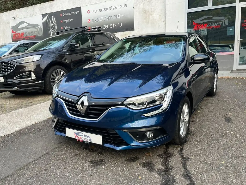 Photo 1 : Renault Megane 2019 Petrol