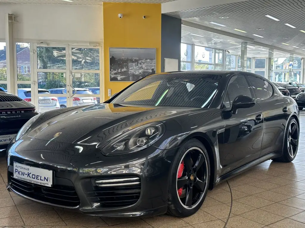 Photo 1 : Porsche Panamera 2016 Essence