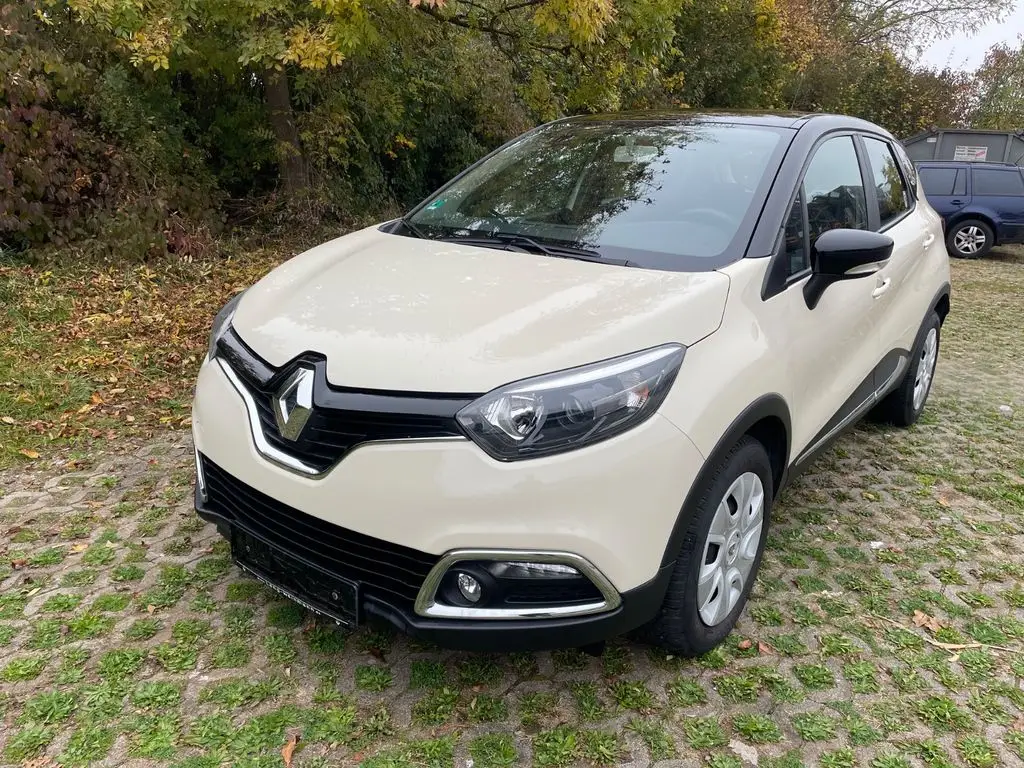 Photo 1 : Renault Captur 2015 Petrol