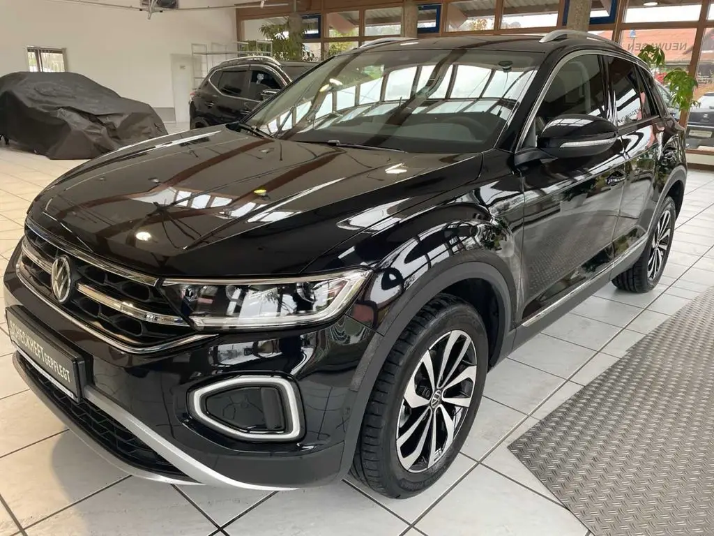 Photo 1 : Volkswagen T-roc 2024 Petrol