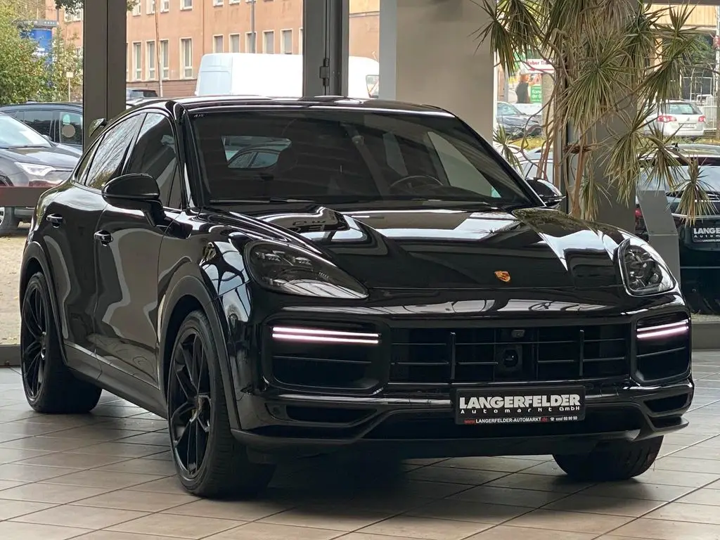 Photo 1 : Porsche Cayenne 2022 Petrol