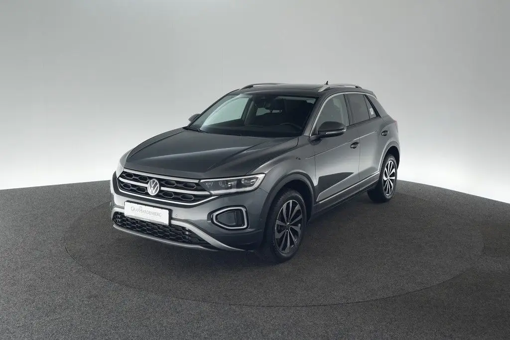 Photo 1 : Volkswagen T-roc 2024 Essence