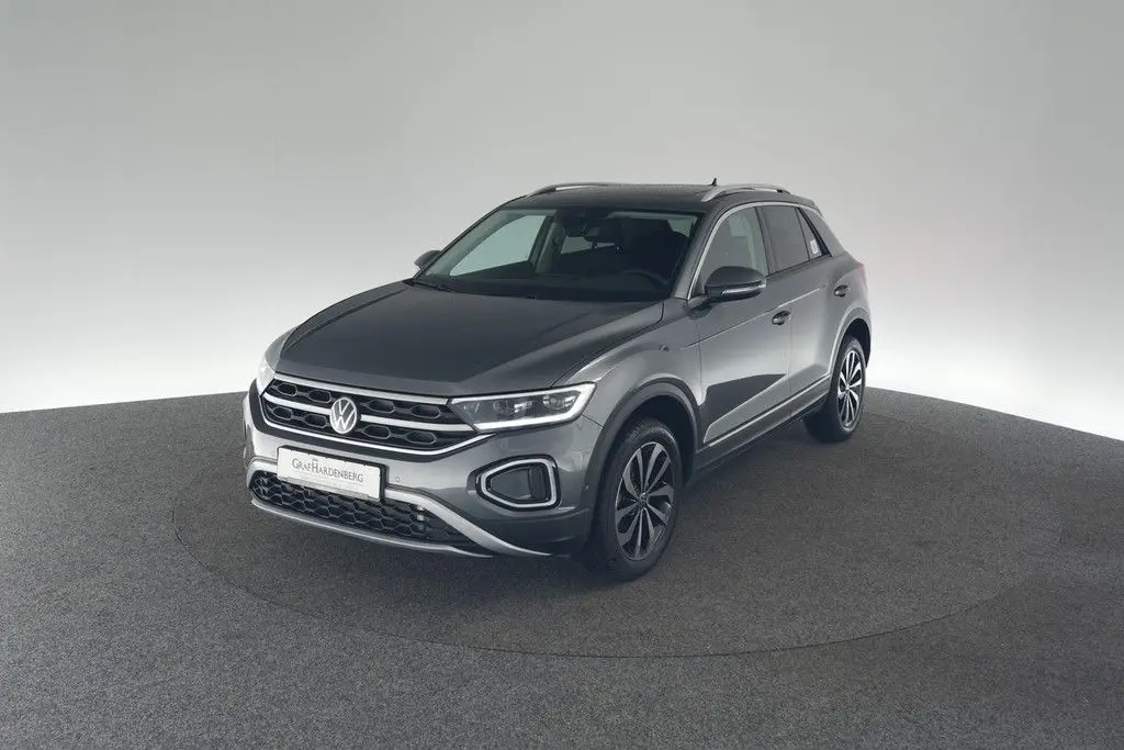 Photo 1 : Volkswagen T-roc 2024 Petrol