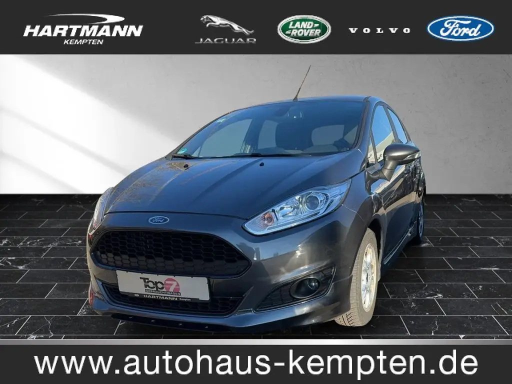 Photo 1 : Ford Fiesta 2016 Petrol