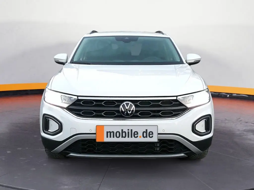 Photo 1 : Volkswagen T-roc 2024 Petrol