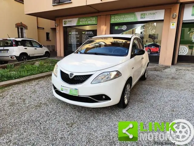 Photo 1 : Lancia Ypsilon 2017 Autres