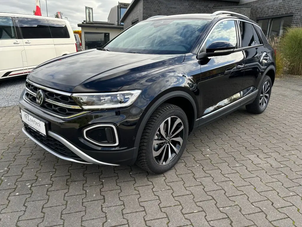 Photo 1 : Volkswagen T-roc 2024 Petrol