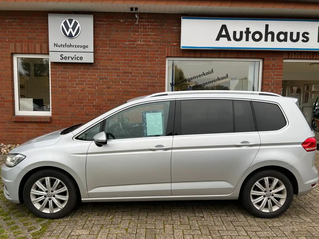 Photo 1 : Volkswagen Touran 2018 Petrol