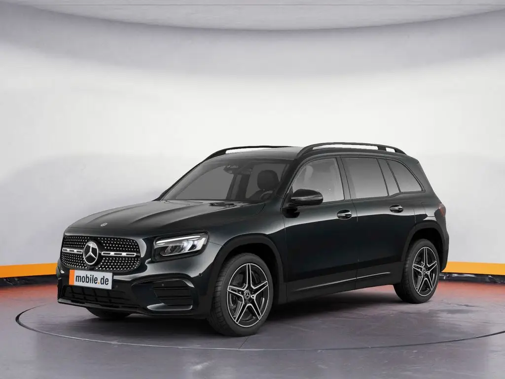 Photo 1 : Mercedes-benz Classe Glb 2024 Petrol