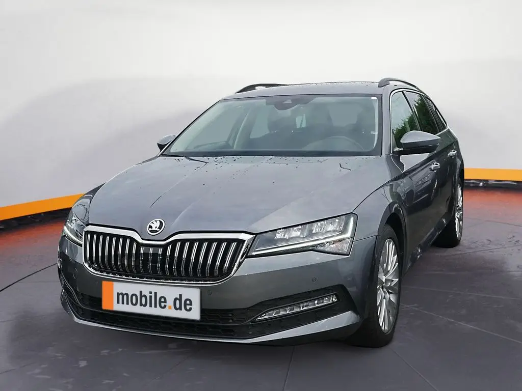 Photo 1 : Skoda Superb 2024 Petrol