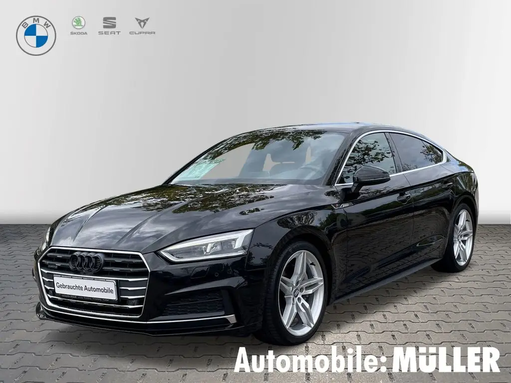 Photo 1 : Audi A5 2017 Petrol