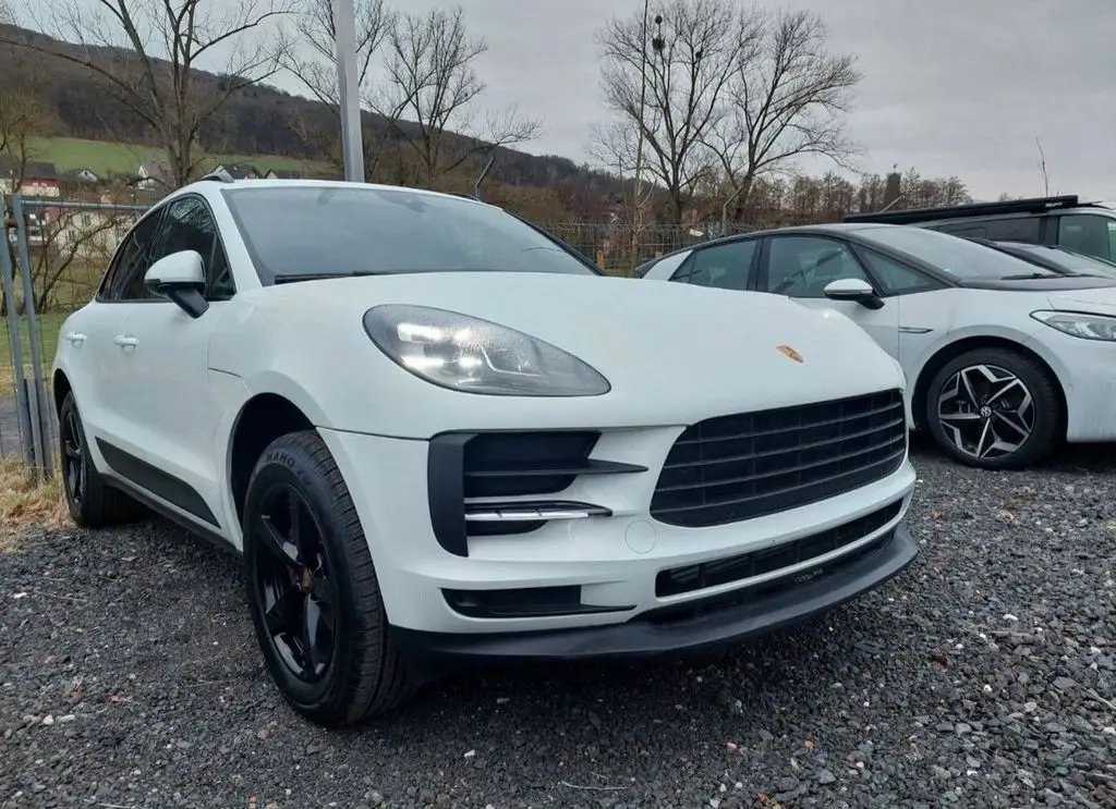 Photo 1 : Porsche Macan 2020 Petrol