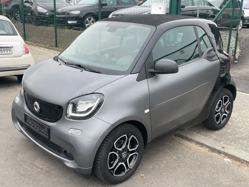 Photo 1 : Smart Fortwo 2017 Petrol