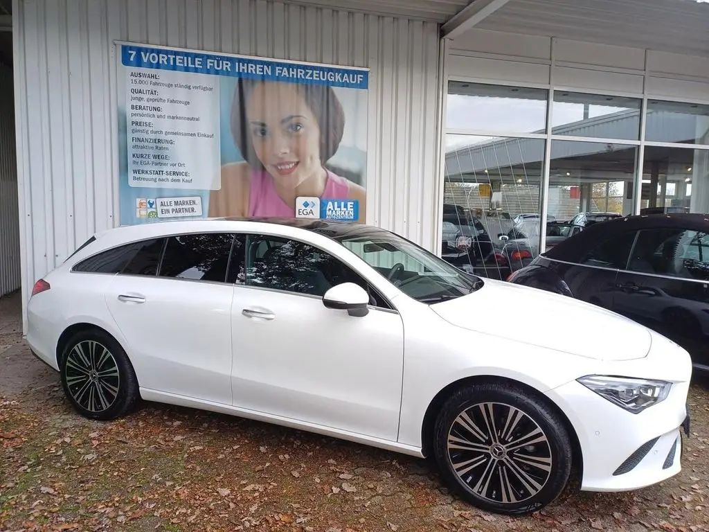 Photo 1 : Mercedes-benz Classe Cla 2023 Petrol