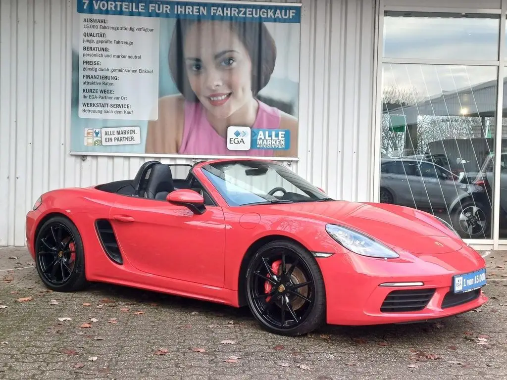 Photo 1 : Porsche Boxster 2018 Essence