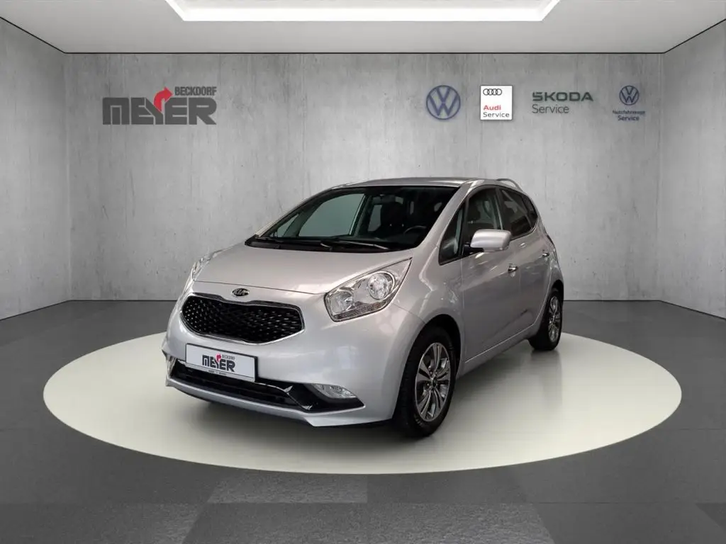 Photo 1 : Kia Venga 2016 Petrol