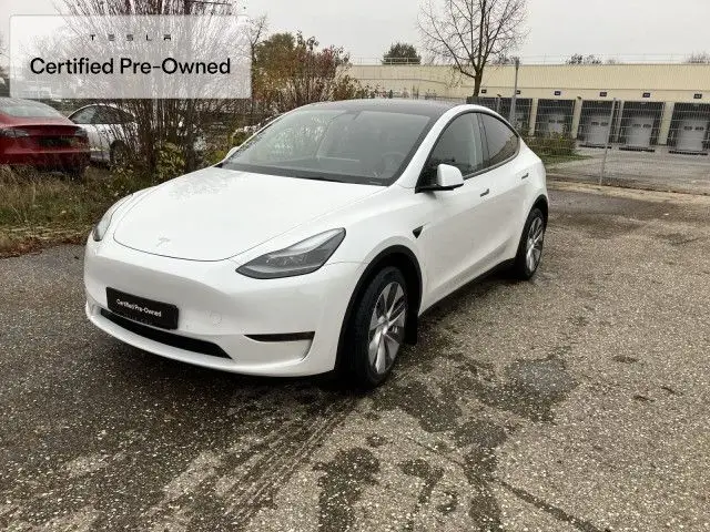 Photo 1 : Tesla Model Y 2022 Non renseigné